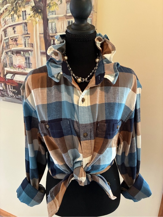 Mutual Weave Tops - Ruffled Collar Plaid Button-Down Shirt - Blue & Brown
